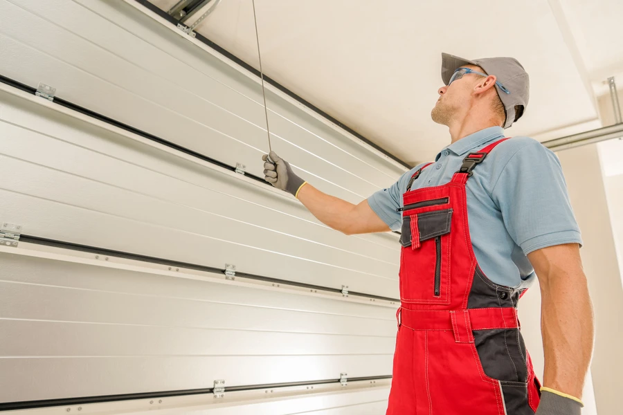 How To Inspect Your Garage Door For Signs Of Wear in Sacramento, CA How To Inspect Your Garage Door For Signs Of Wear in Sacramento, CA